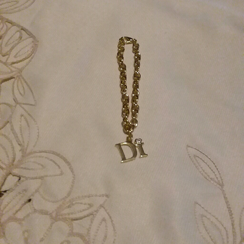 Dia bracelet.